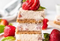 Creamy Strawberry Cheesecake Bars with Graham Cracker Crust