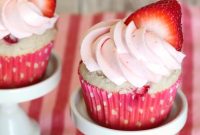 Gluten-Free Vegan Strawberry Vanilla Cupcakes Recipe