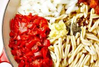 One-Pot Pasta with Roasted Red Peppers and Goat Cheese