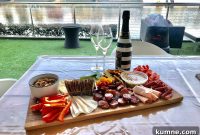 5 Essential Hosting Tips to Impress Your Guests