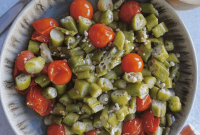 Southern-Style Okra and Tomatoes Recipe with Garlic and Herbs