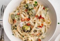 Creamy Bacon and Roasted Broccoli Pasta Recipe