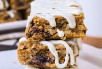Iced Gingerbread Oatmeal Bars Recipe for Festive Baking