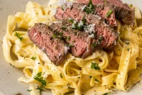 Creamy Steak Alfredo Recipe with Garlic Parmesan Sauce