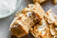 Peanut Butter Marshmallow Fluff Fudge (Fluffernutter)