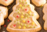 Christmas Sugar Cookies with Royal Icing Recipe and Decorating Tips
