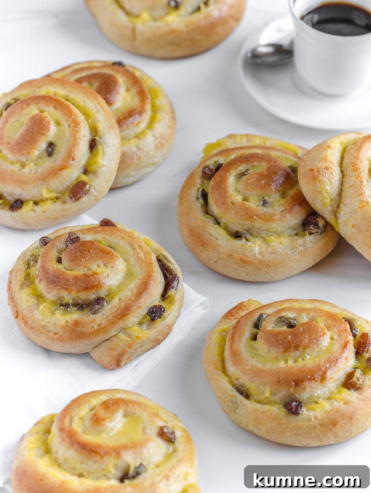 Vegan Brioche Rolls with Smooth Vanilla Custard Filling 3 vegan brioche rolls