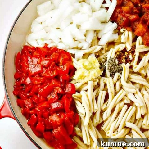 One Pot Pasta with Roasted Red Peppers and Goat Cheese