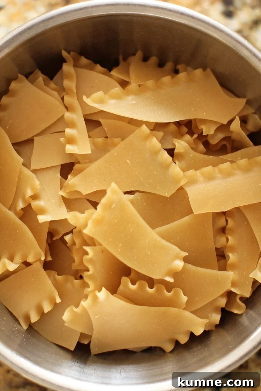 Túrós Csusza Recipe: Traditional Hungarian Cottage Cheese Pasta 4 lasagna noodles broken into bite-sized pieces