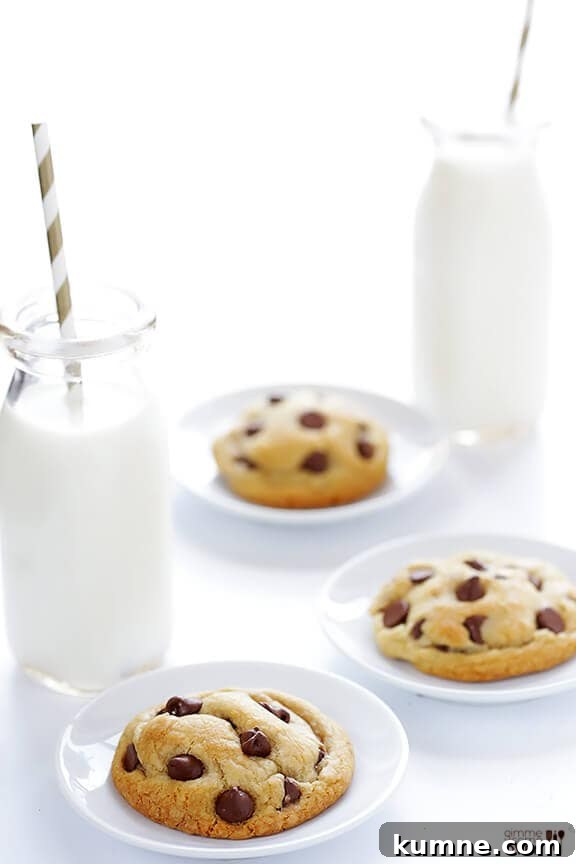 Coconut Oil Chocolate Chip Cookies -- soft, chewy, easy to make, and SO delicious | gimmesomeoven.com #dessert #cookies