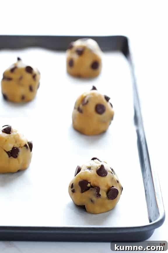 Coconut Oil Chocolate Chip Cookies -- soft, chewy, easy to make, and SO delicious | gimmesomeoven.com #dessert #cookies