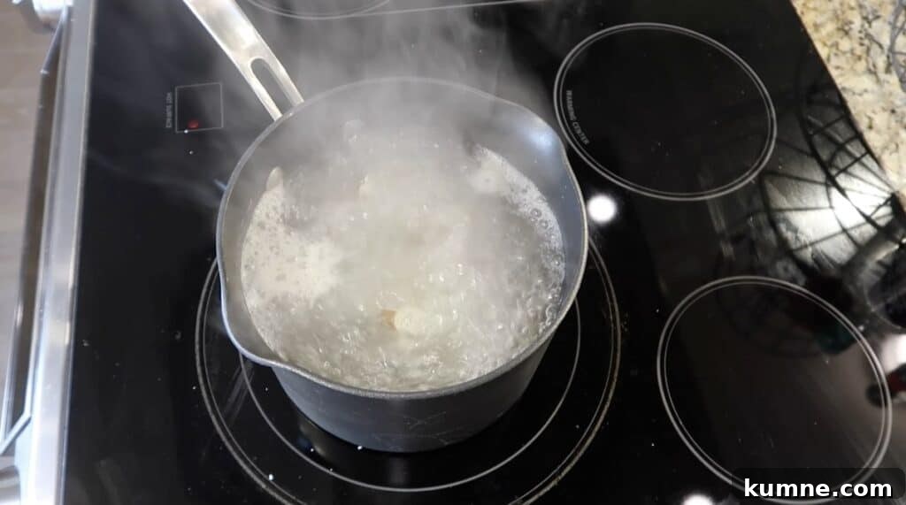 Bringing pot to a rolling boil