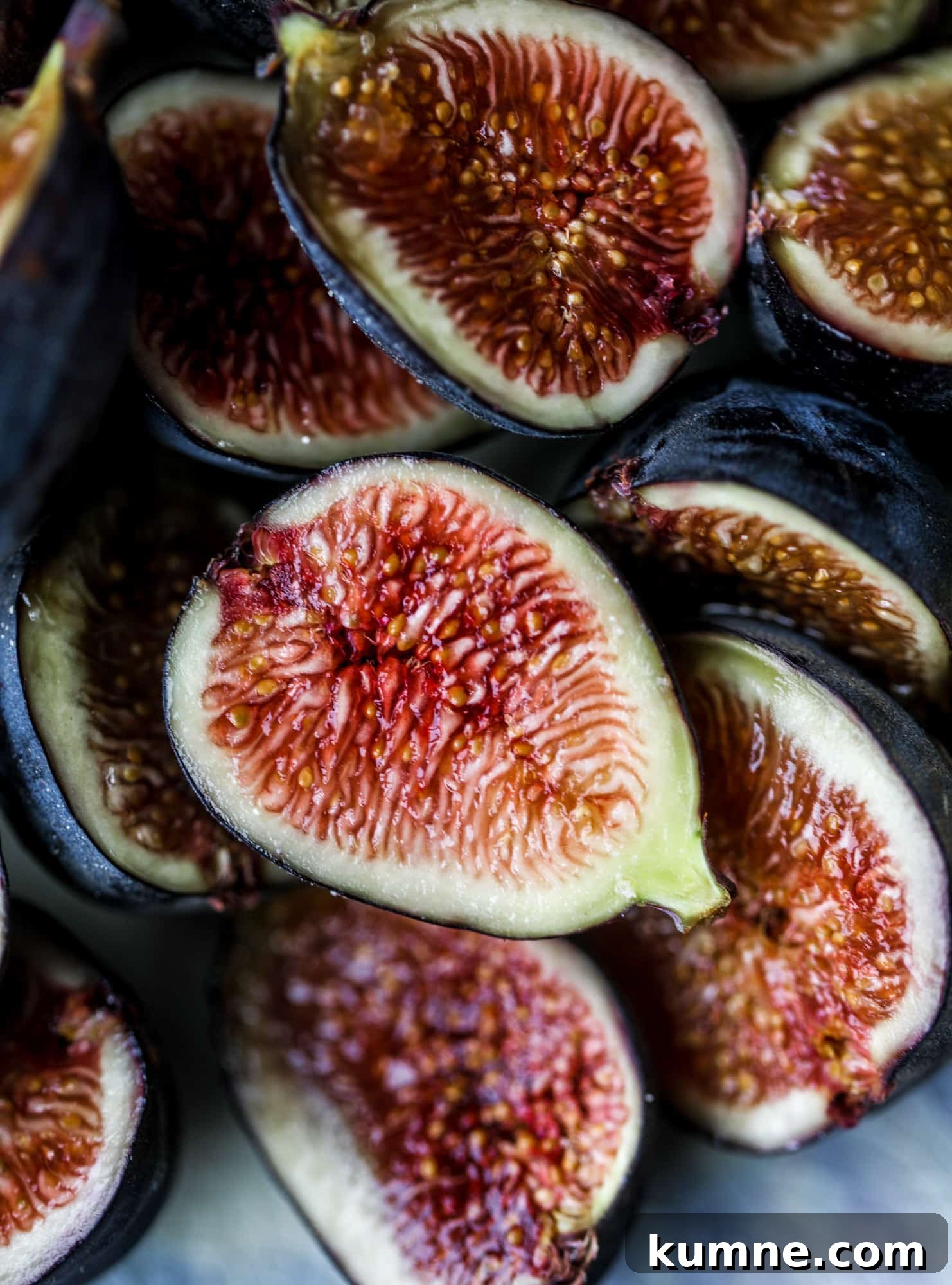 Grilled Cinnamon Toast with Fig & Ricotta Delight 4 This cinnamon sugar toast is an absolutely dream! It's spread with a cinnamon brown sugar butter, grilled to perfection and served with creamy whipped ricotta cheese, fresh figs, honey, cinnamon and sliced almonds. I howsweeteats.com #cinnamon #sugar #toast #ricotta #figs #breakfast