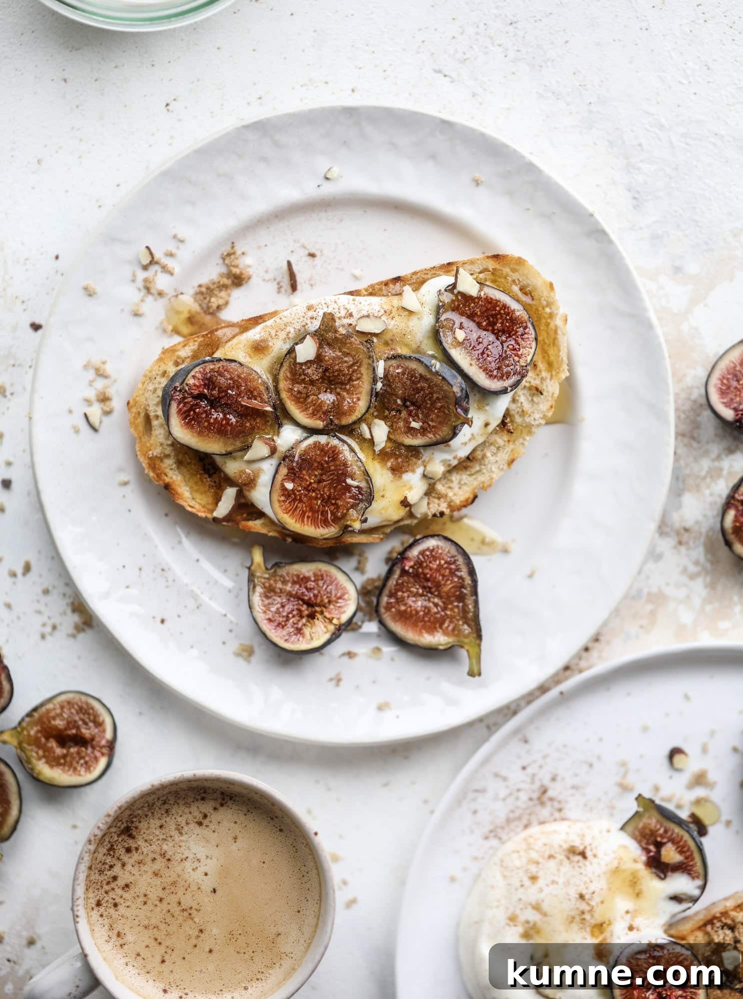 Grilled Cinnamon Toast with Fig & Ricotta Delight 8 This cinnamon sugar toast is an absolutely dream! It's spread with a cinnamon brown sugar butter, grilled to perfection and served with creamy whipped ricotta cheese, fresh figs, honey, cinnamon and sliced almonds. I howsweeteats.com #cinnamon #sugar #toast #ricotta #figs #breakfast