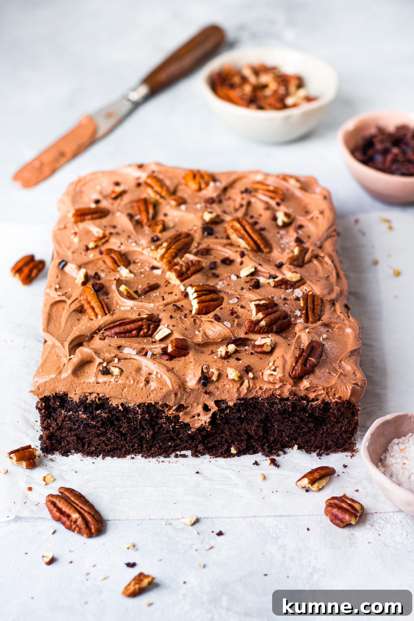 Salted Caramel Chocolate Ganache Recipe for Decadent Desserts 3 salted caramel chocolate ganache