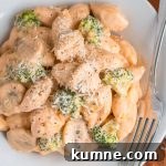 Broccoli Pasta with Garlic and Olive Oil: Simple Italian Recipe 2 Enjoy a dinner date at home with this creamy PASTA CON BROCCOLI that comes together in less than 30 minutes!