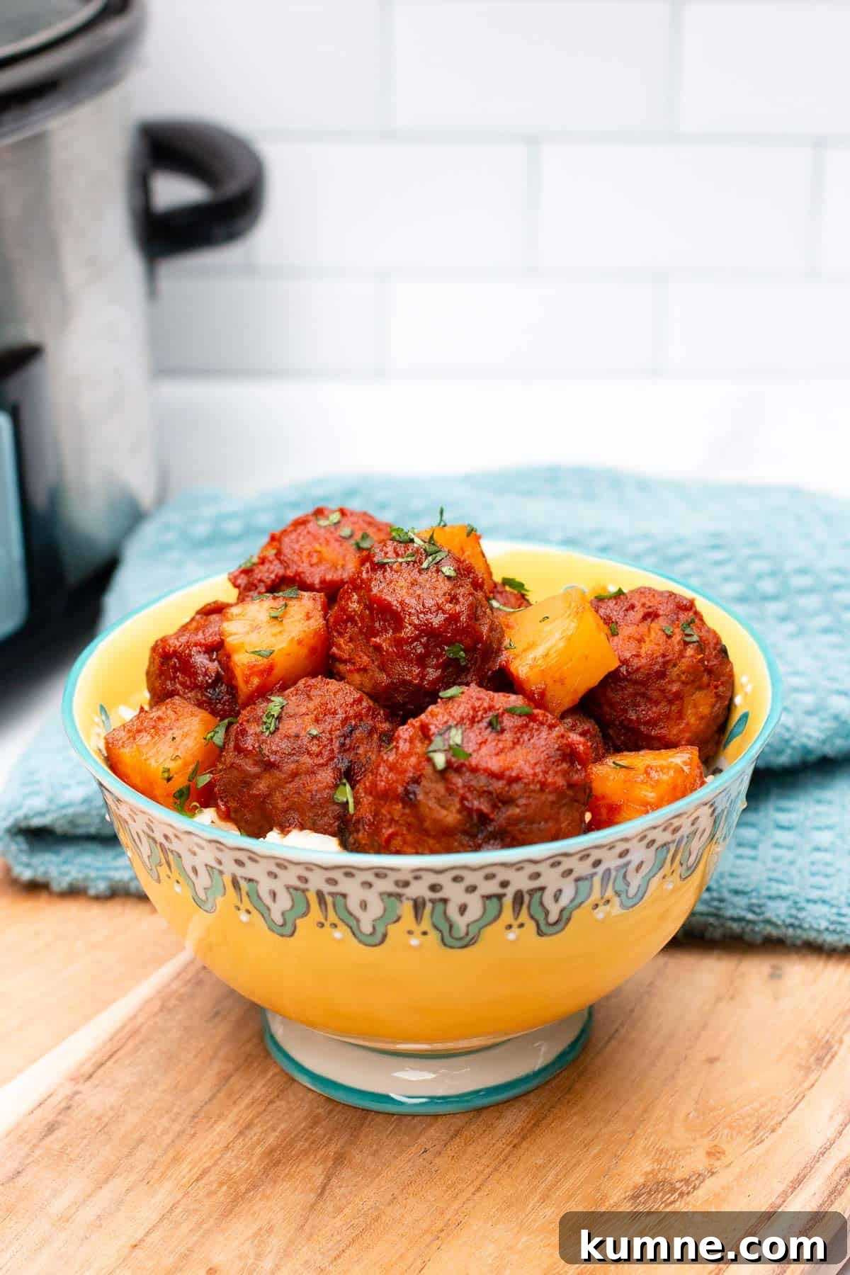 3-Ingredient Hawaiian Meatball Recipe with Pineapple Glaze 7 Hawaiian Meatballs.