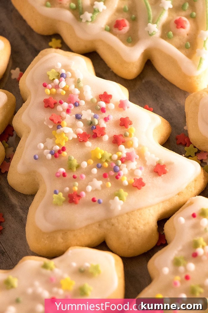 Christmas Sugar Cookies with Royal Icing Recipe and Decorating Tips 4 Christmas Sugar Cookies with Royal Icing - the best way to wish your family happy holidays, or to pack them as a special Christmas gift. With only a few basic ingredients, without chilling the dough and 5 minutes to make - Royal Icing, you’ll have plenty of time to enjoy in this Royal Icing Christmas Cookies Recipe. #christmas #christmasrecipes #christmasdesserts #desserts #dessert #dessertrecipes #dessertfoodrecipes #easyrecipes #cookies #easycookies #cookierecipe #christmascookies #sugarcookies