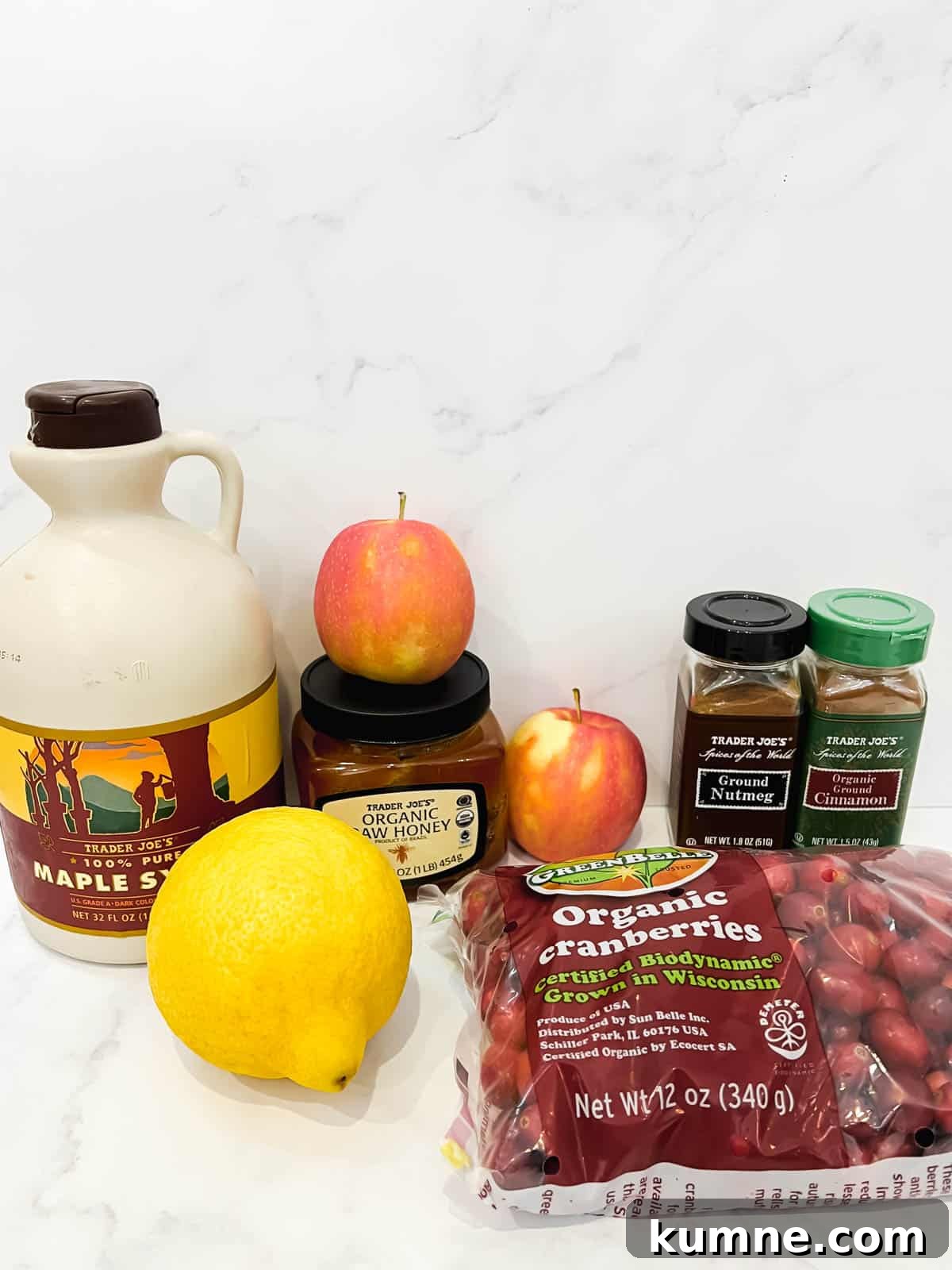 Homemade Cranberry Apple Sauce Recipe for Thanksgiving 3 Cranberry apple sauce ingredients.