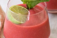 How to Make a Frozen Strawberry Daiquiri